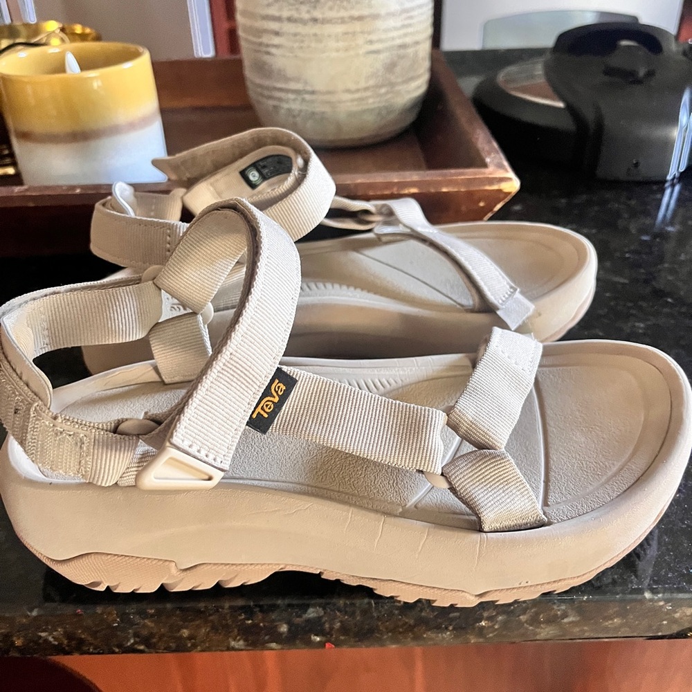 TEVA WOMEN HURRICANE XLT2 AMPSOLE SESAME SPORT SANDALS US 9